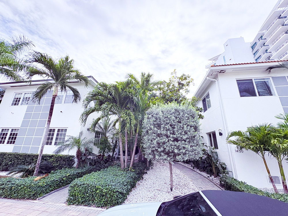 Lincoln Terrace Condo - 1